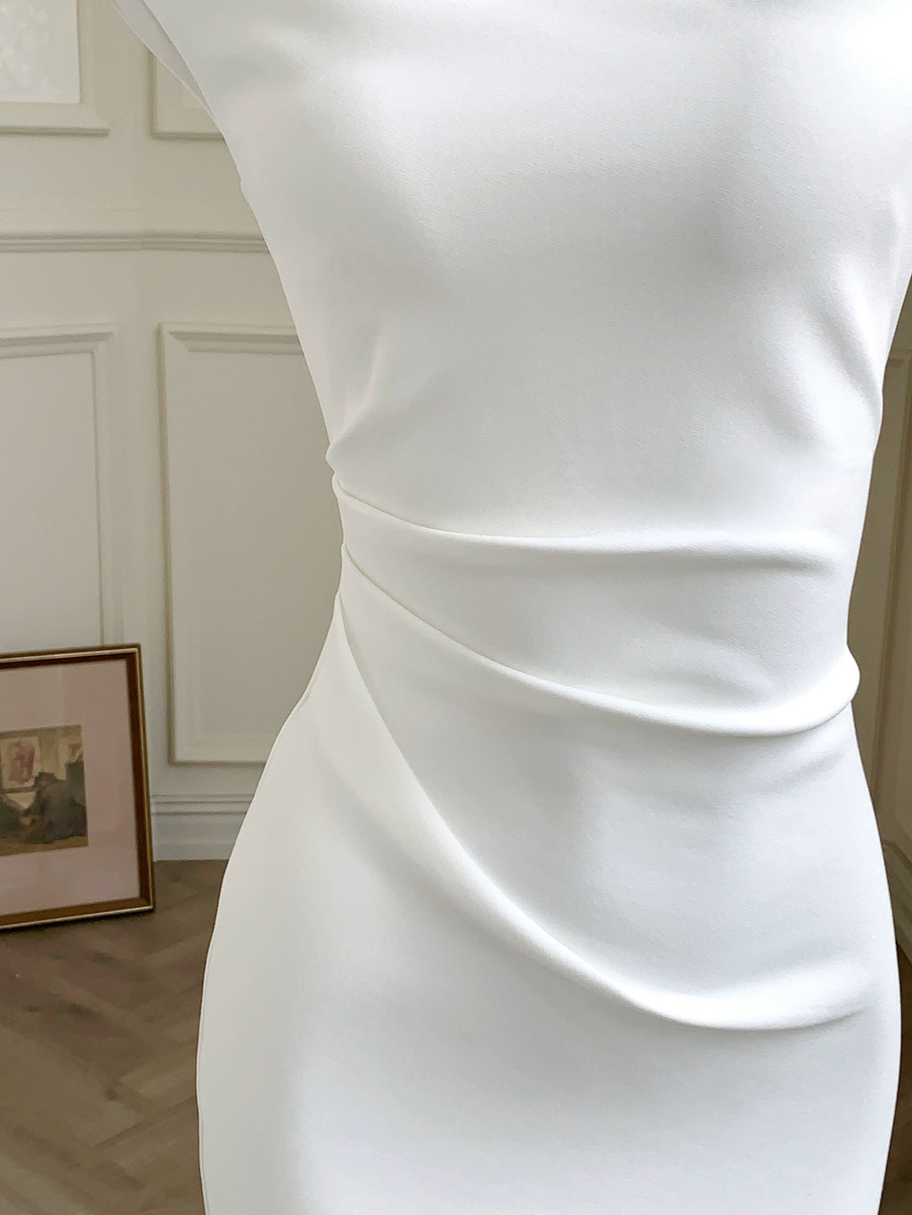 ワンショルダー・ミニフレアードレス