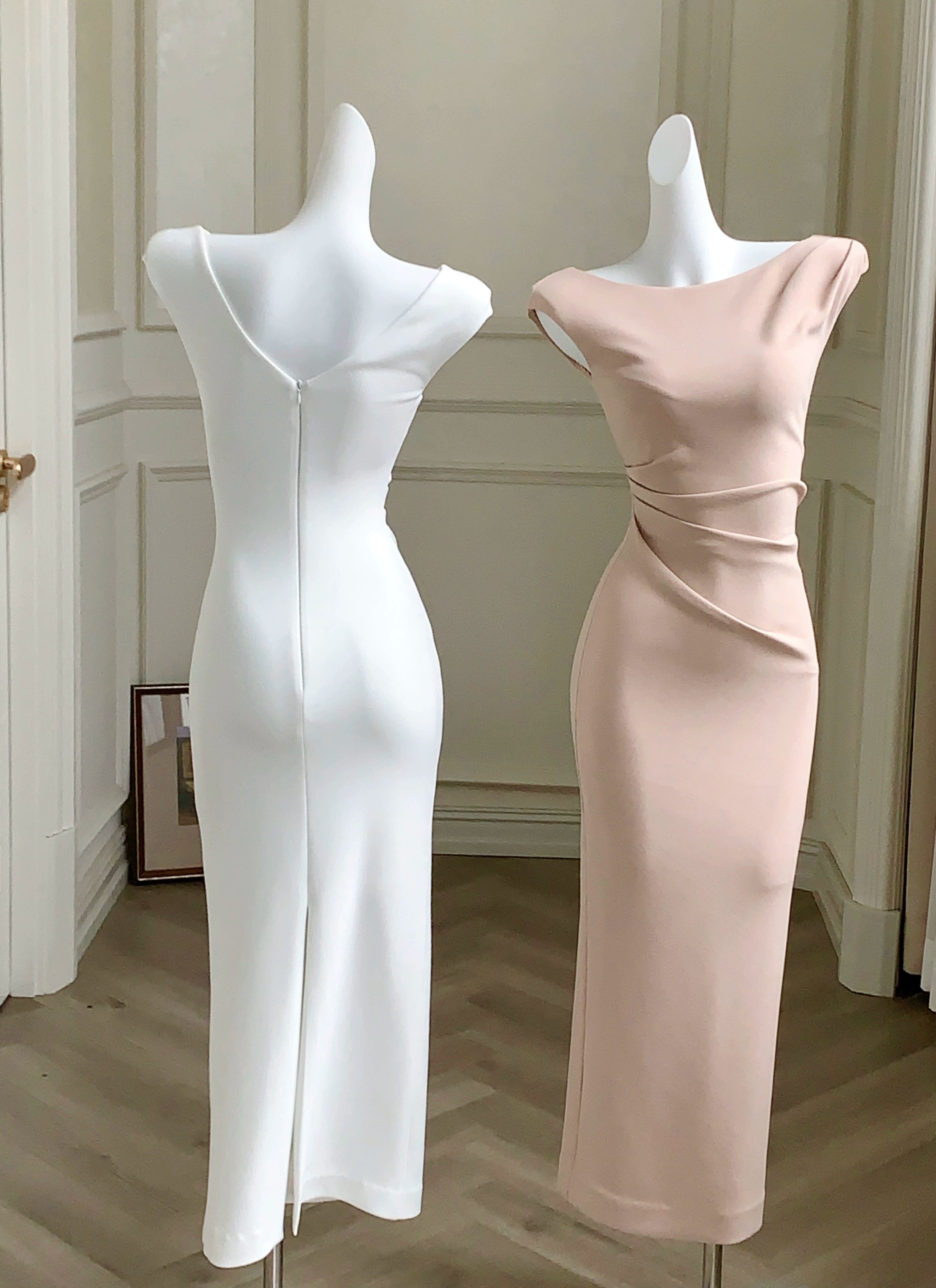 ワンショルダー・ミニフレアードレス