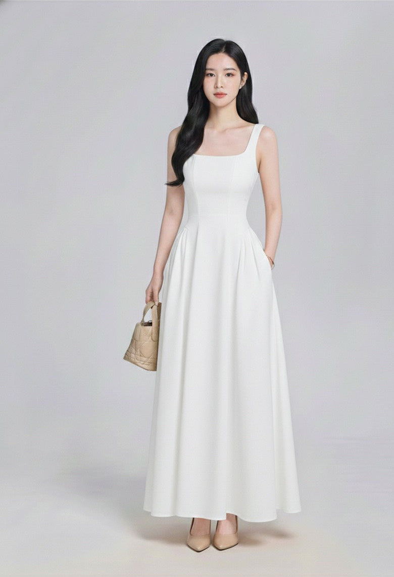 スクエアネック・フィット＆フレアワンピース